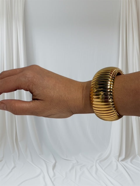 Wide Omega Bangle 1.25" - 18kt Gold Plated | Made in Italy