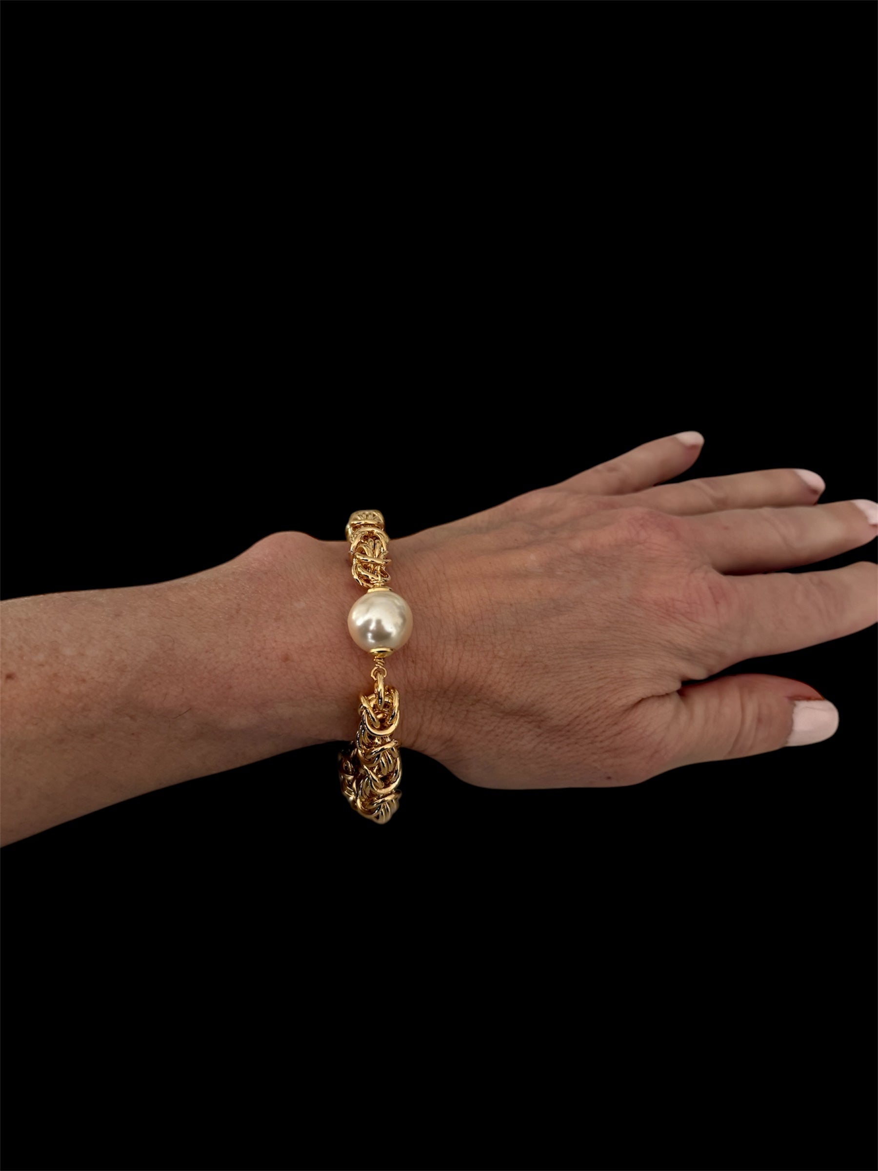 18kt Gold Plated Byzantine Pearl Stationed Bracelet