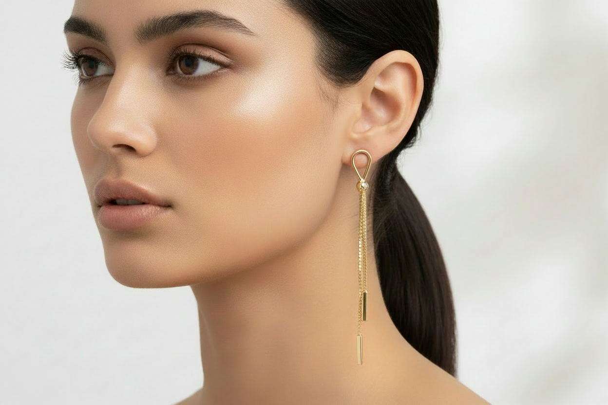 Loop Box Chain Bars Stud on model - shorter length